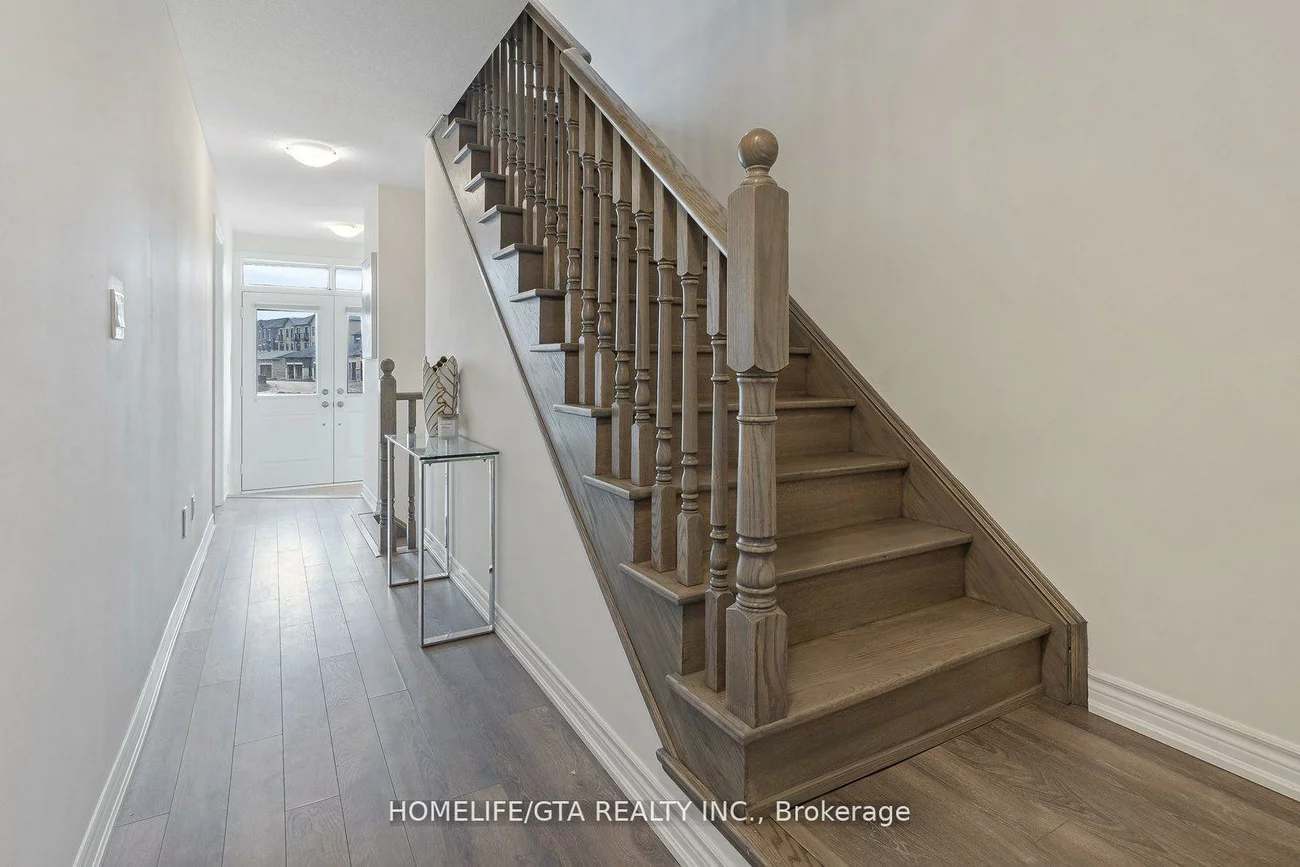 7, Holyrood, Kleinburg, Vaughan