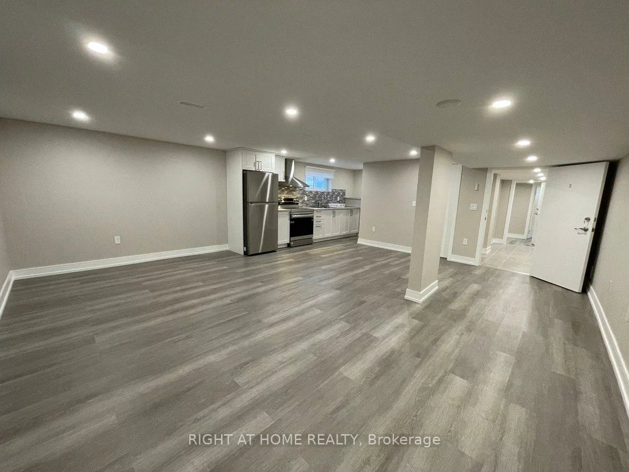 30, Lewis, West Woodbridge, Vaughan