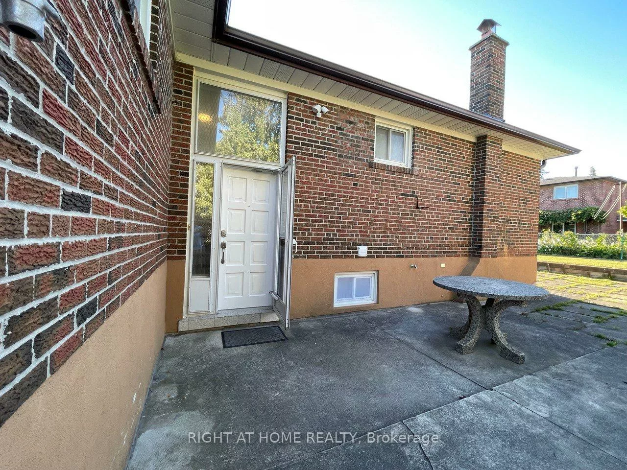 30, Lewis, West Woodbridge, Vaughan