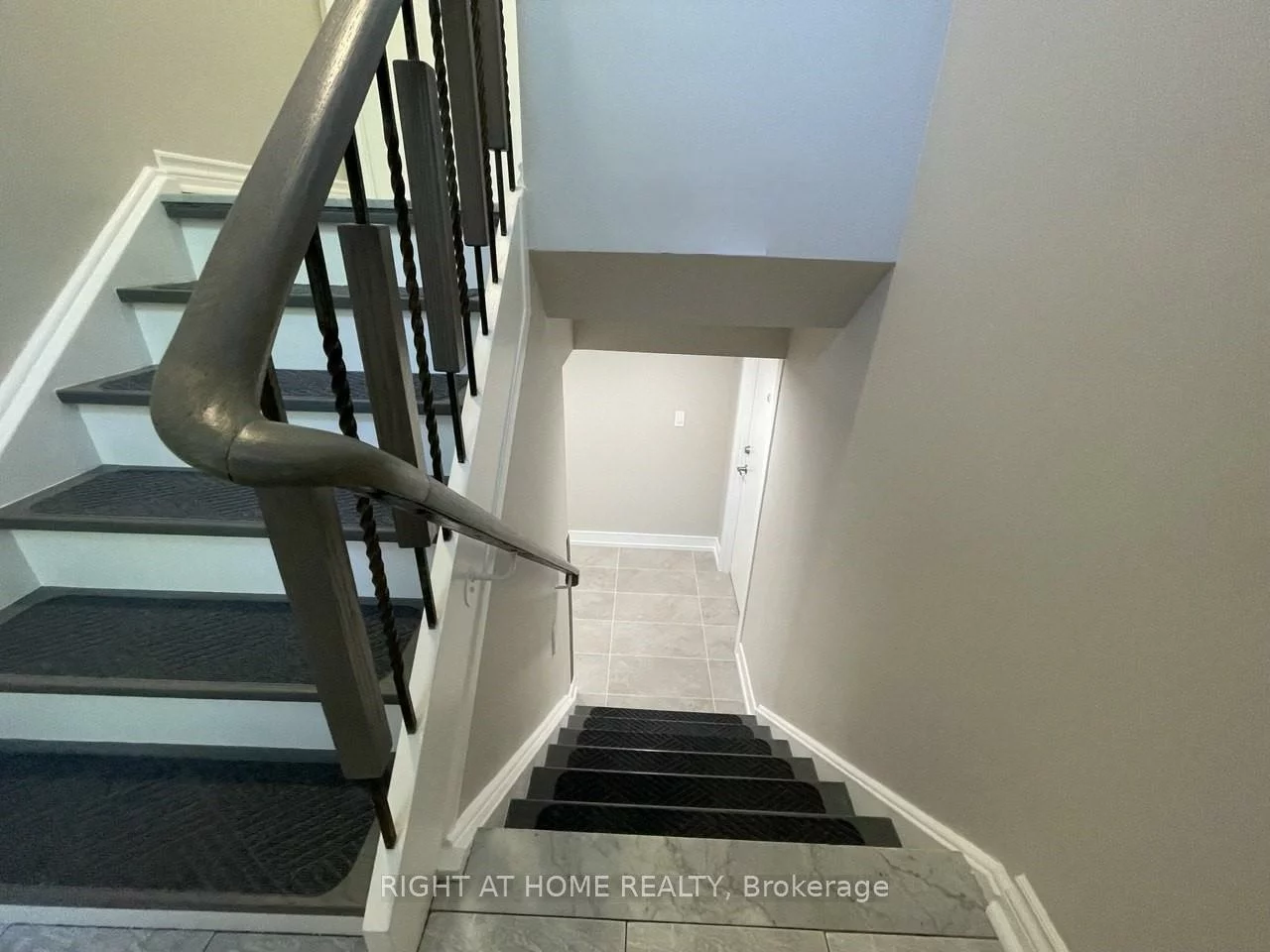 30, Lewis, West Woodbridge, Vaughan