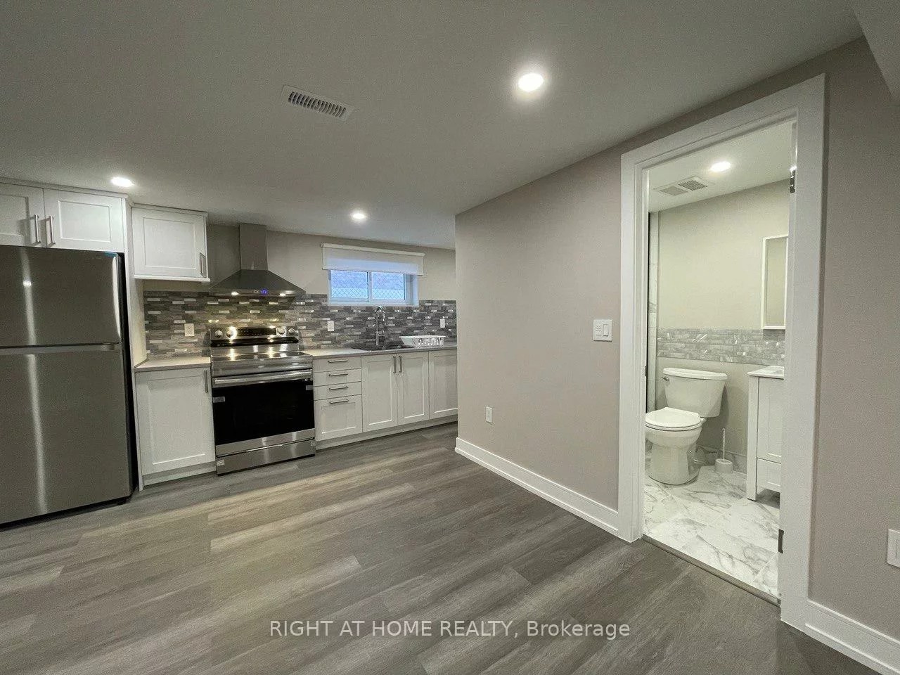 30, Lewis, West Woodbridge, Vaughan