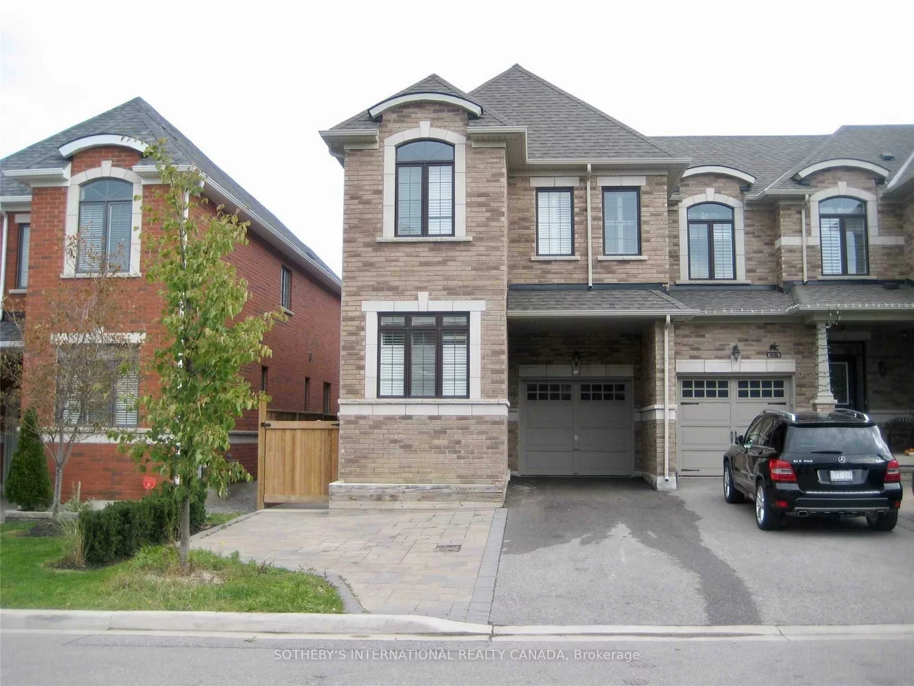 86, Alexie, Vellore Village, Vaughan