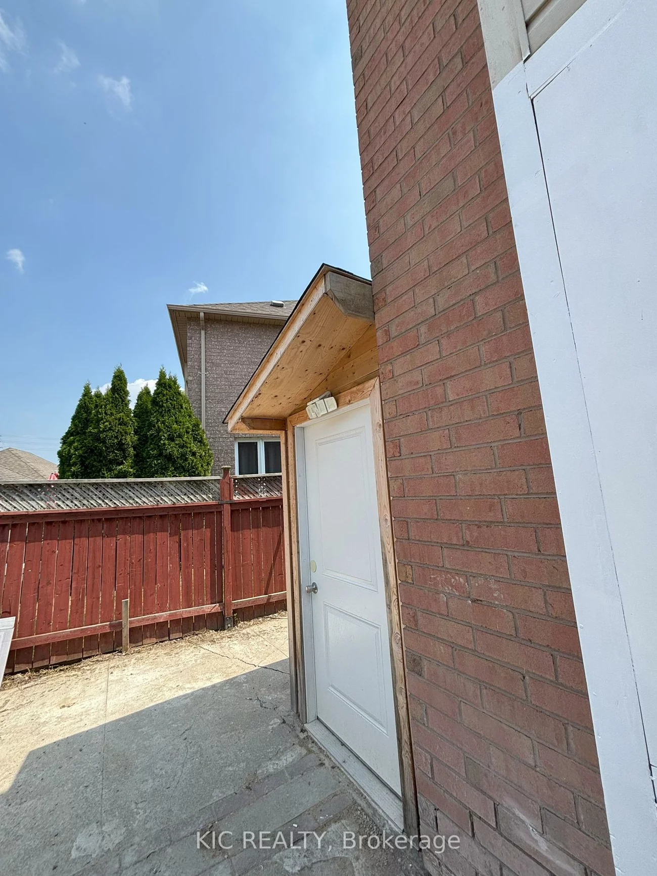 213, Equator, Vellore Village, Vaughan