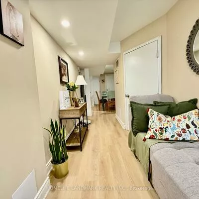 30, Colleen, Crestwood-Springfarm-Yorkhill, Vaughan