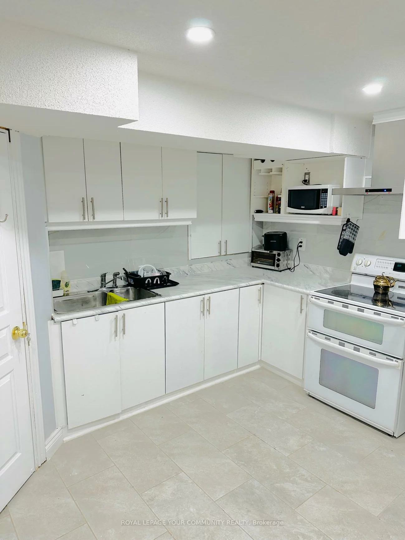 132, Dolce, Vellore Village, Vaughan