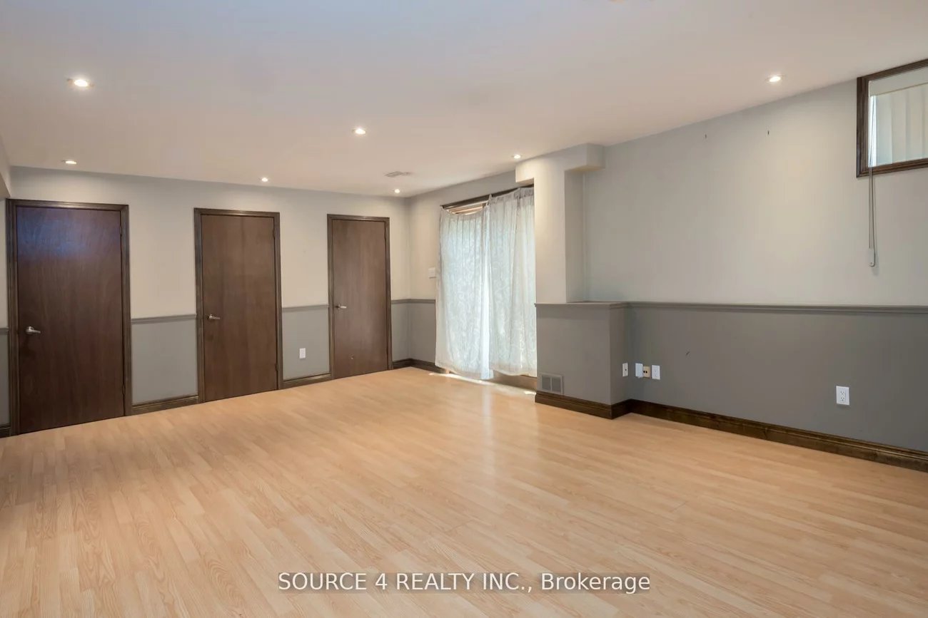 123, Willis, East Woodbridge, Vaughan