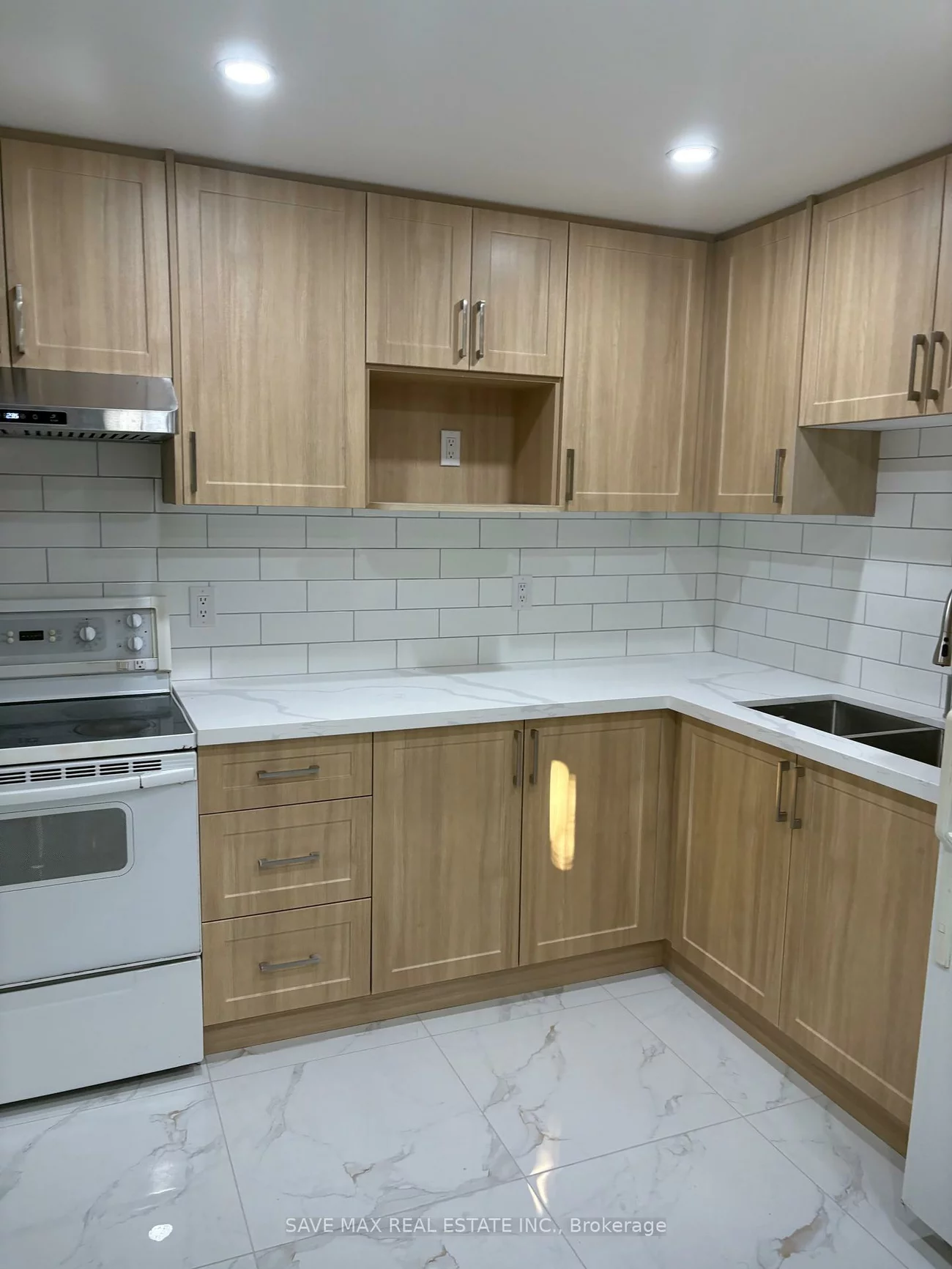 42, skylark, Vellore Village, Vaughan