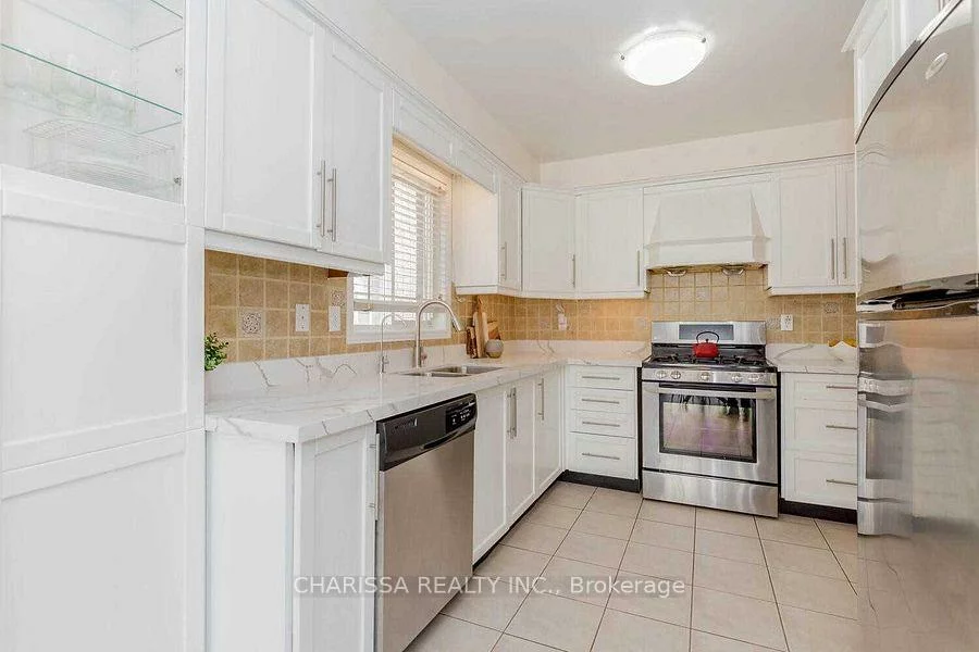 131, Argento, Vellore Village, Vaughan