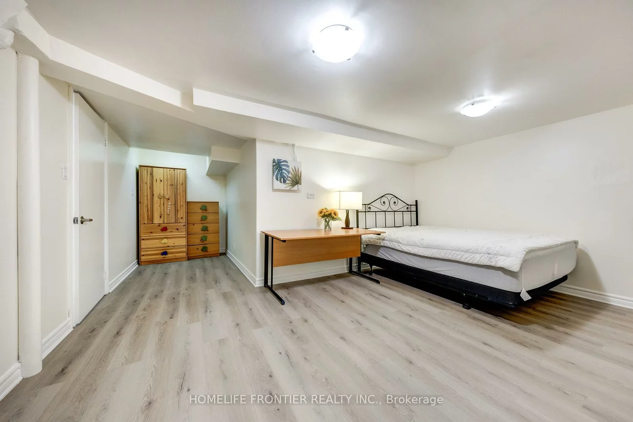 258, Conley, Lakeview Estates, Vaughan