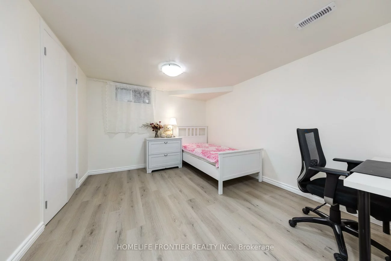 258, Conley, Lakeview Estates, Vaughan