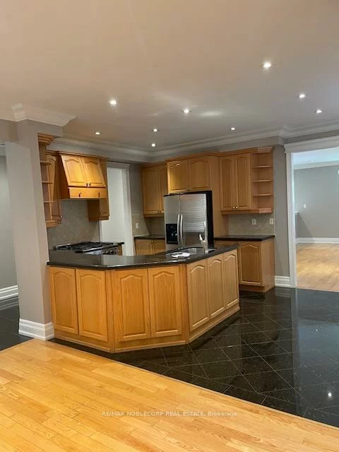 211, Saint Francis, Vellore Village, Vaughan