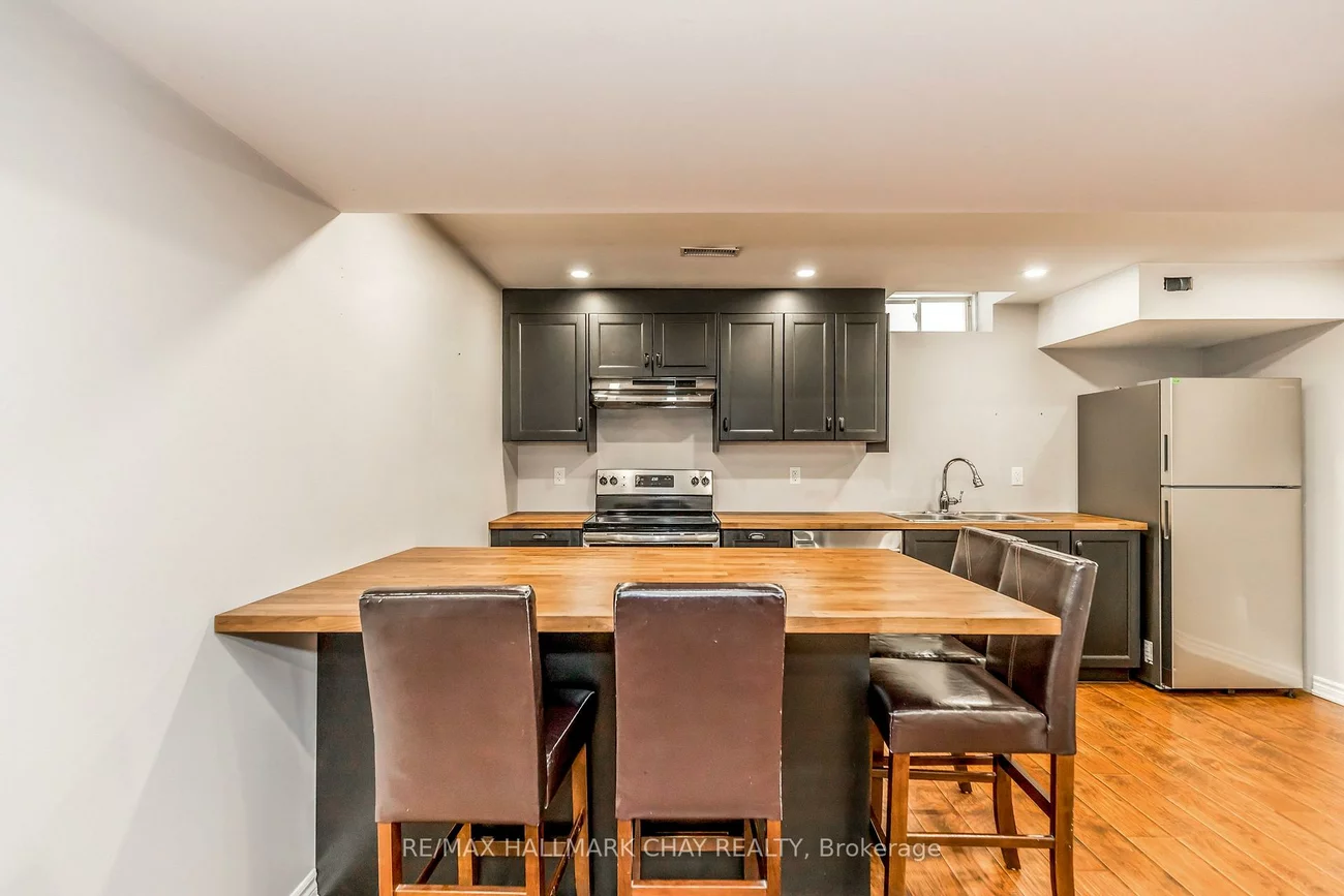 160, Golden Gate, Sonoma Heights, Vaughan