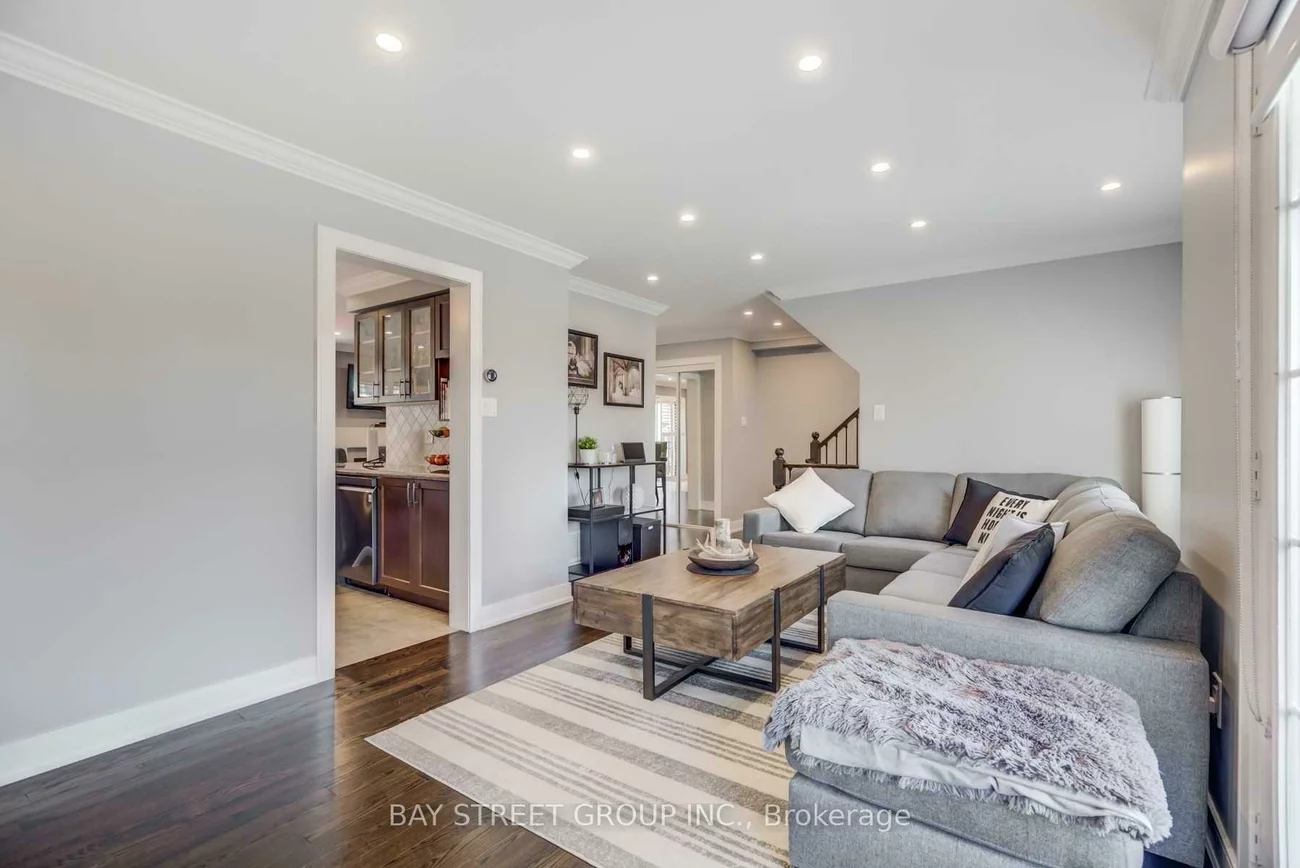 45, Mainland, Vellore Village, Vaughan