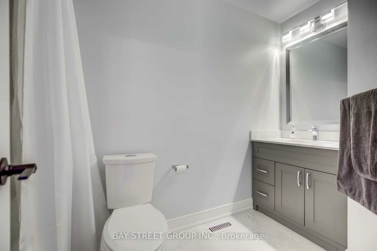 45, Mainland, Vellore Village, Vaughan