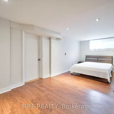 239, Crestwood, Crestwood-Springfarm-Yorkhill, Vaughan