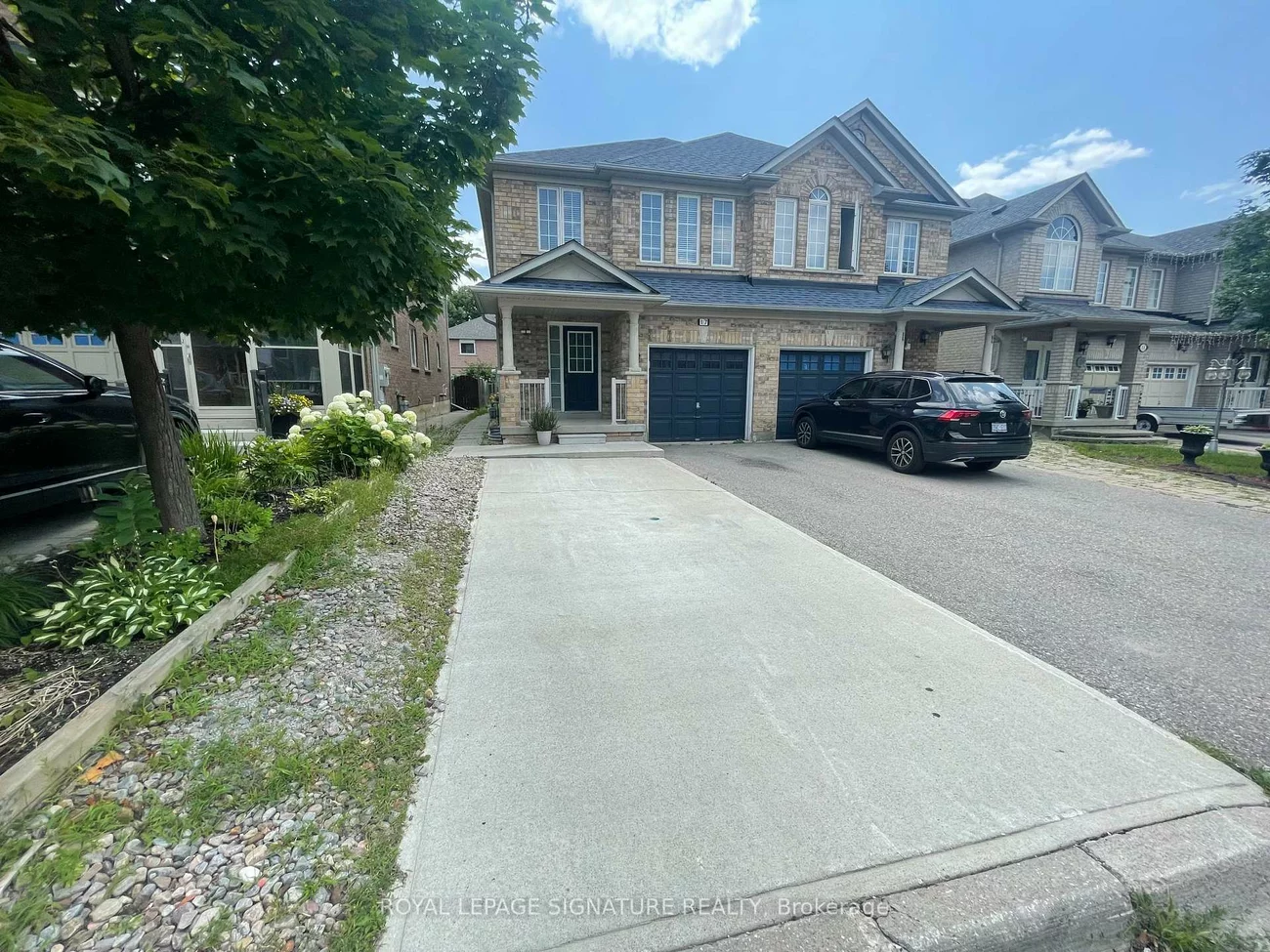 17, Neuchatel, Vellore Village, Vaughan