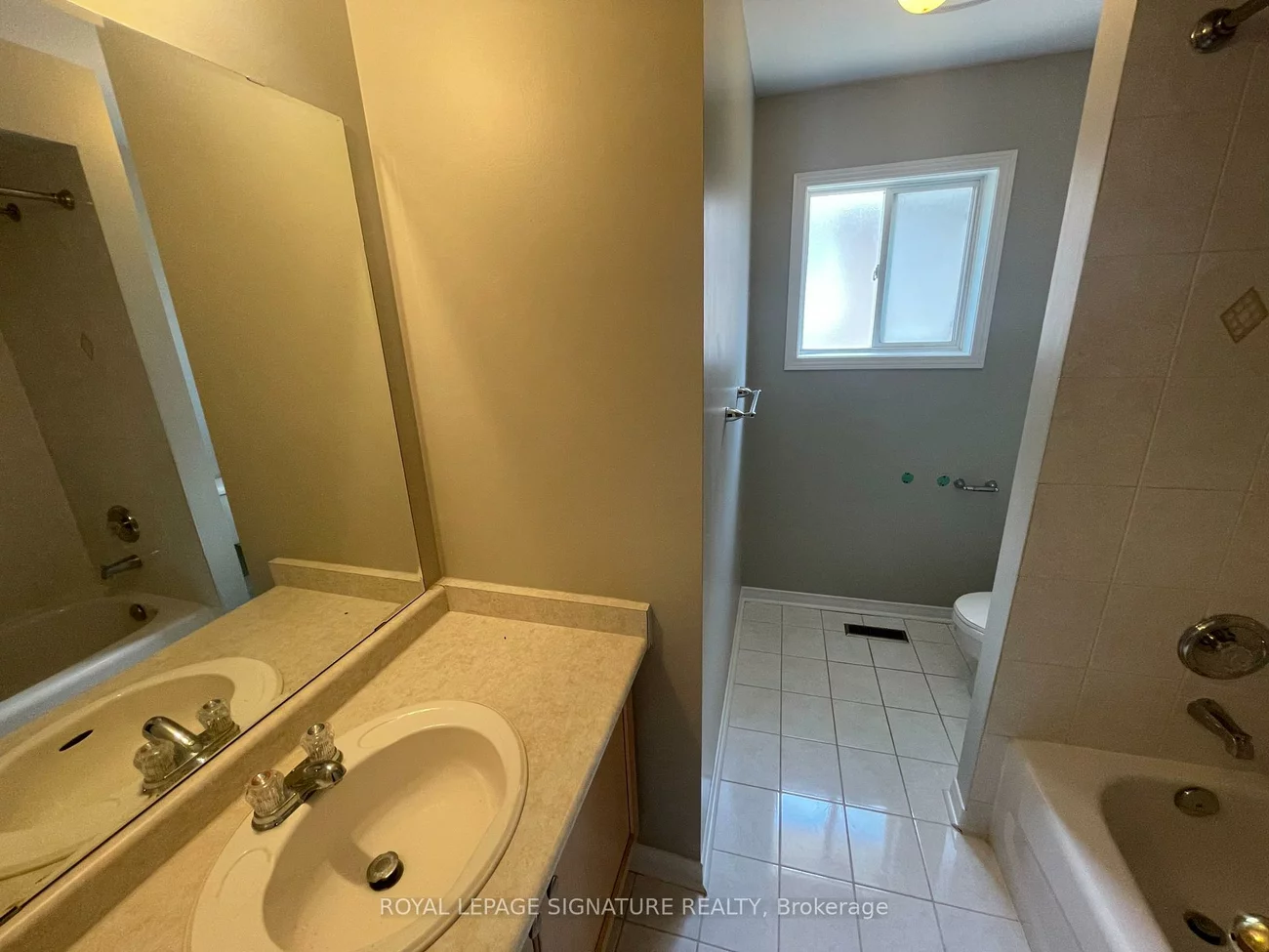 17, Neuchatel, Vellore Village, Vaughan