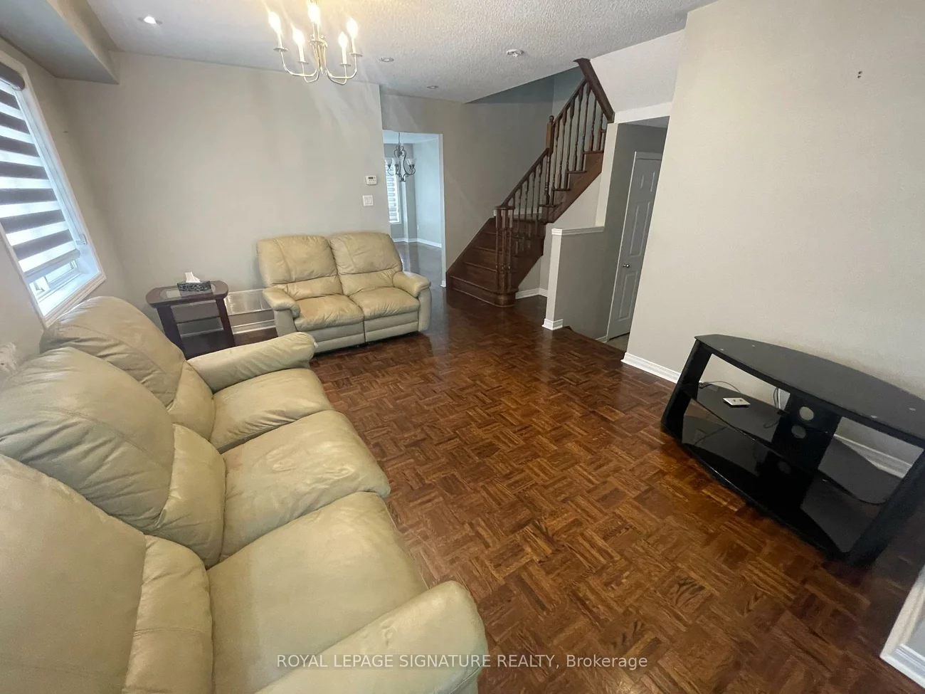 17, Neuchatel, Vellore Village, Vaughan
