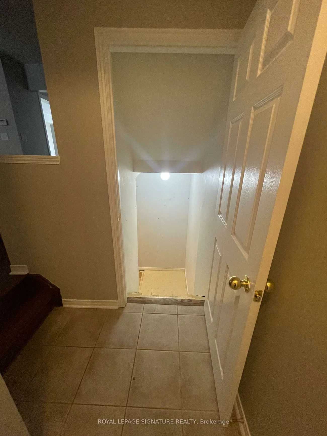 17, Neuchatel, Vellore Village, Vaughan