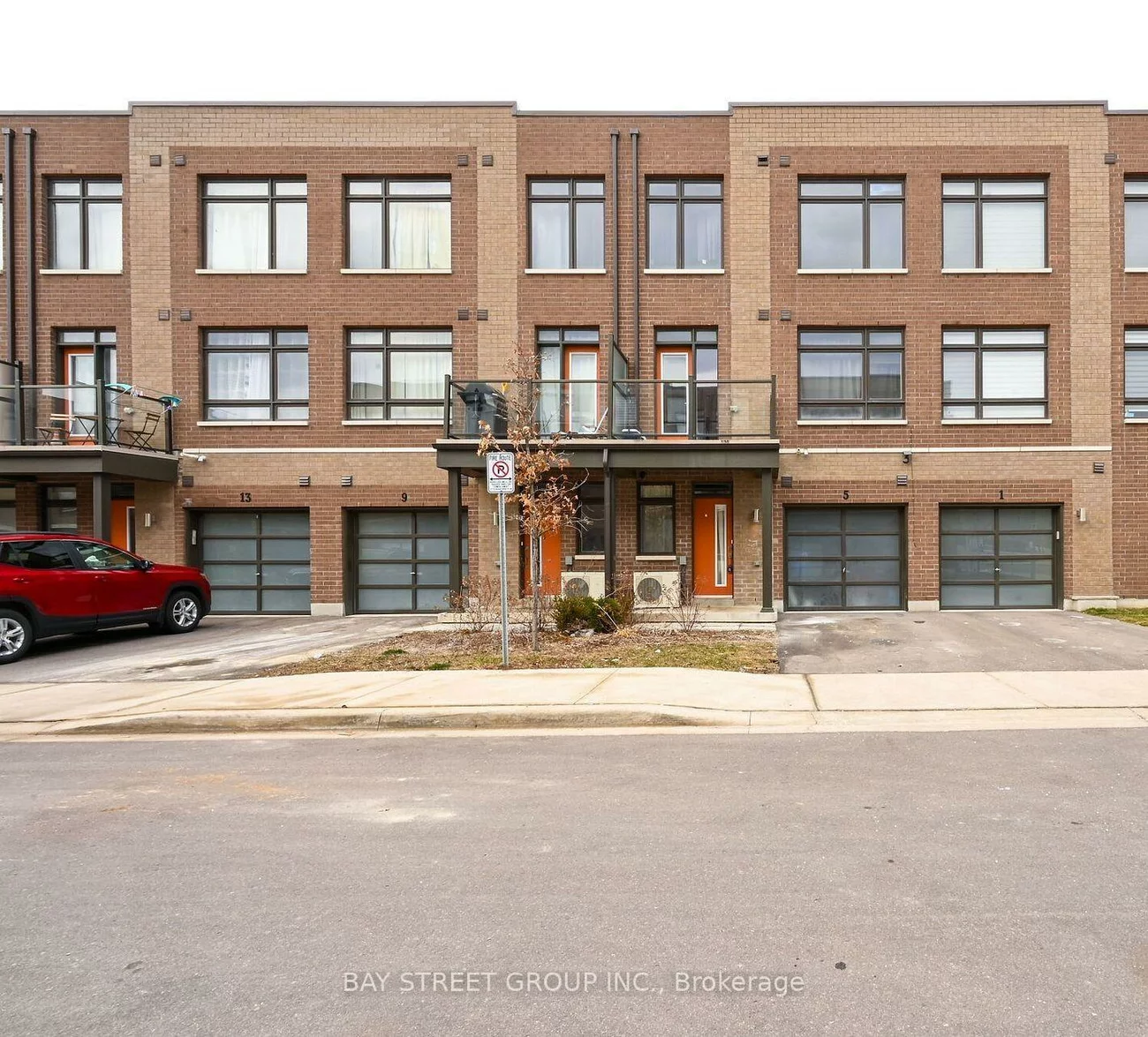 9, Seymour, Vaughan Grove, Vaughan