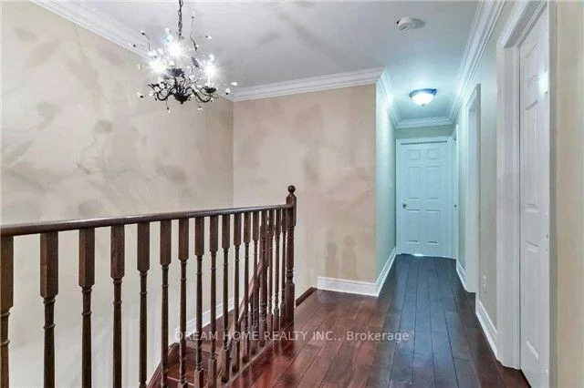 30, White Beach, Patterson, Vaughan