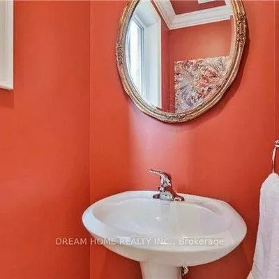 30, White Beach, Patterson, Vaughan