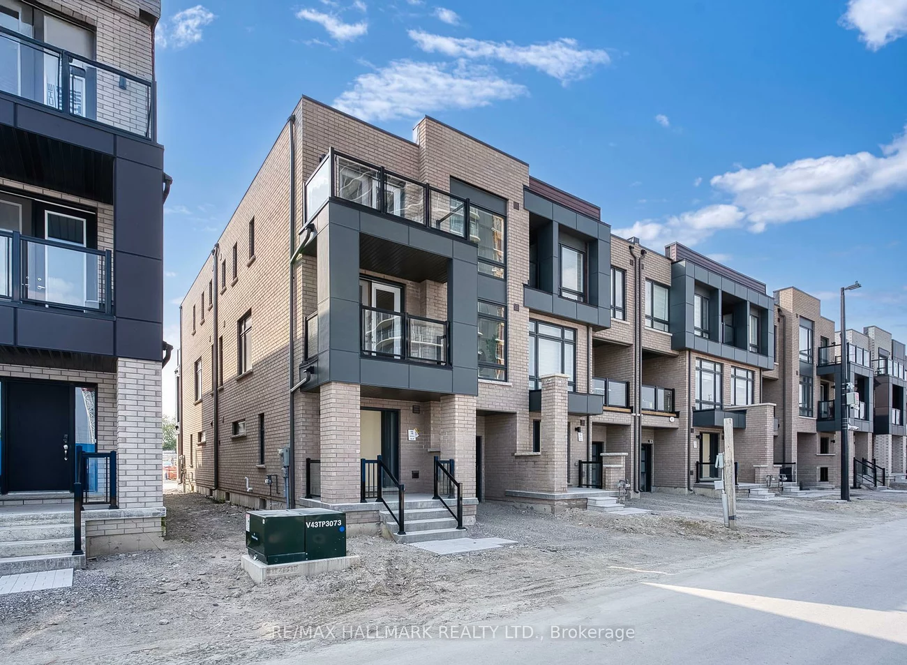 26, Dandara, Steeles West Industrial, Vaughan