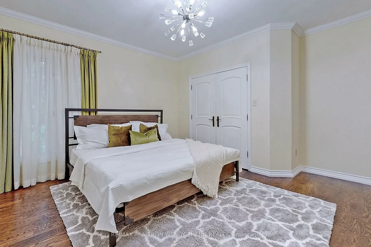 305, Woodland Acres, Maple, Vaughan