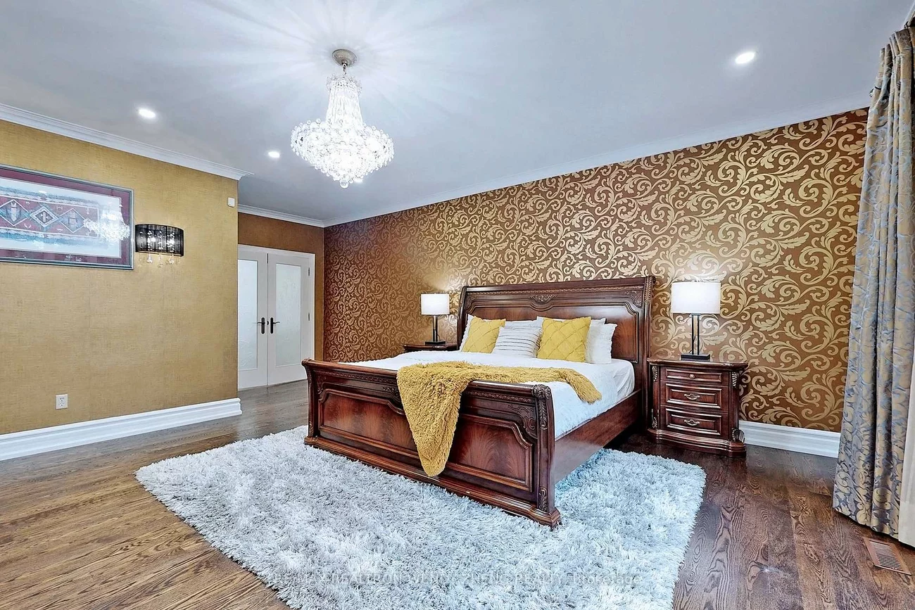 305, Woodland Acres, Maple, Vaughan