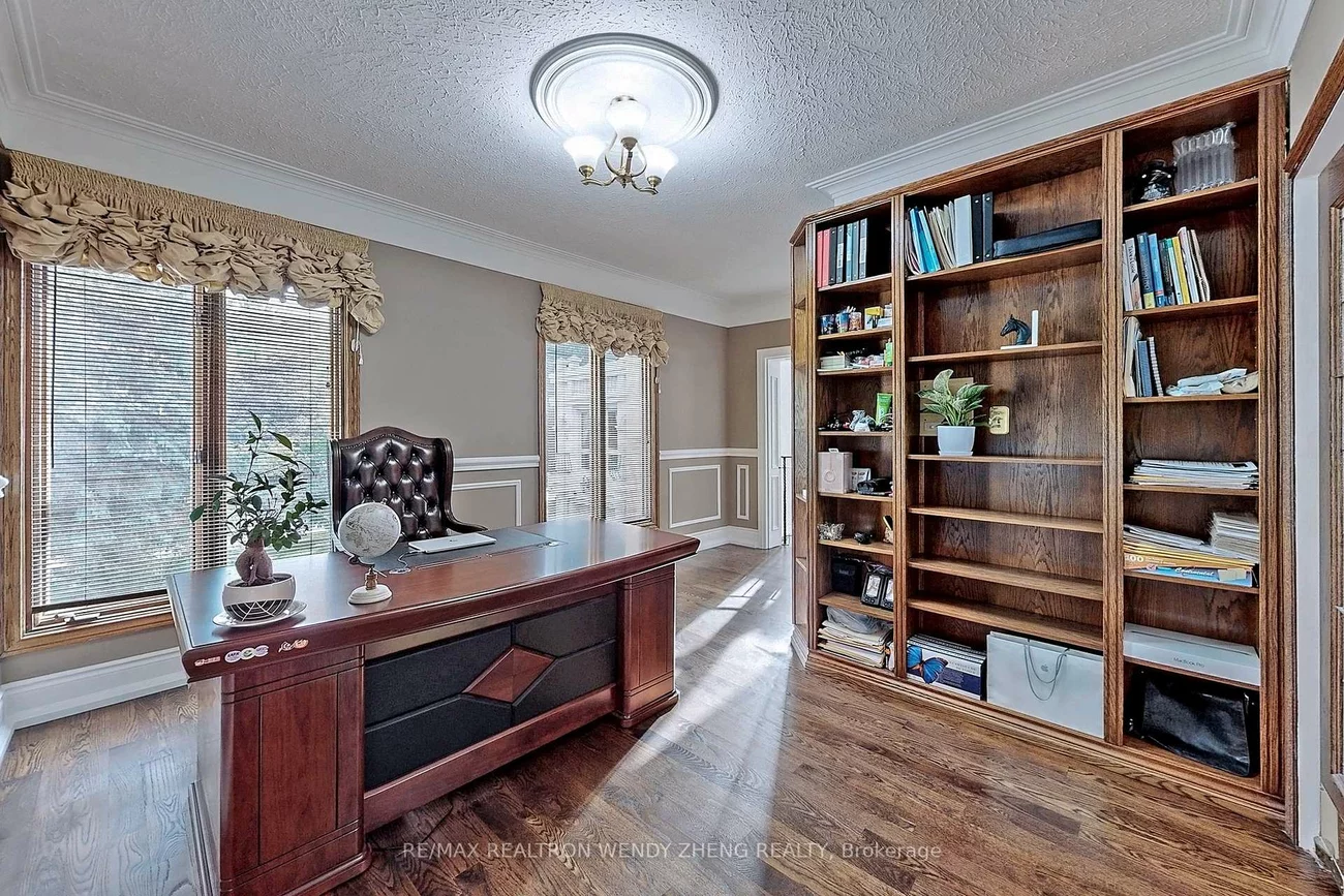 305, Woodland Acres, Maple, Vaughan