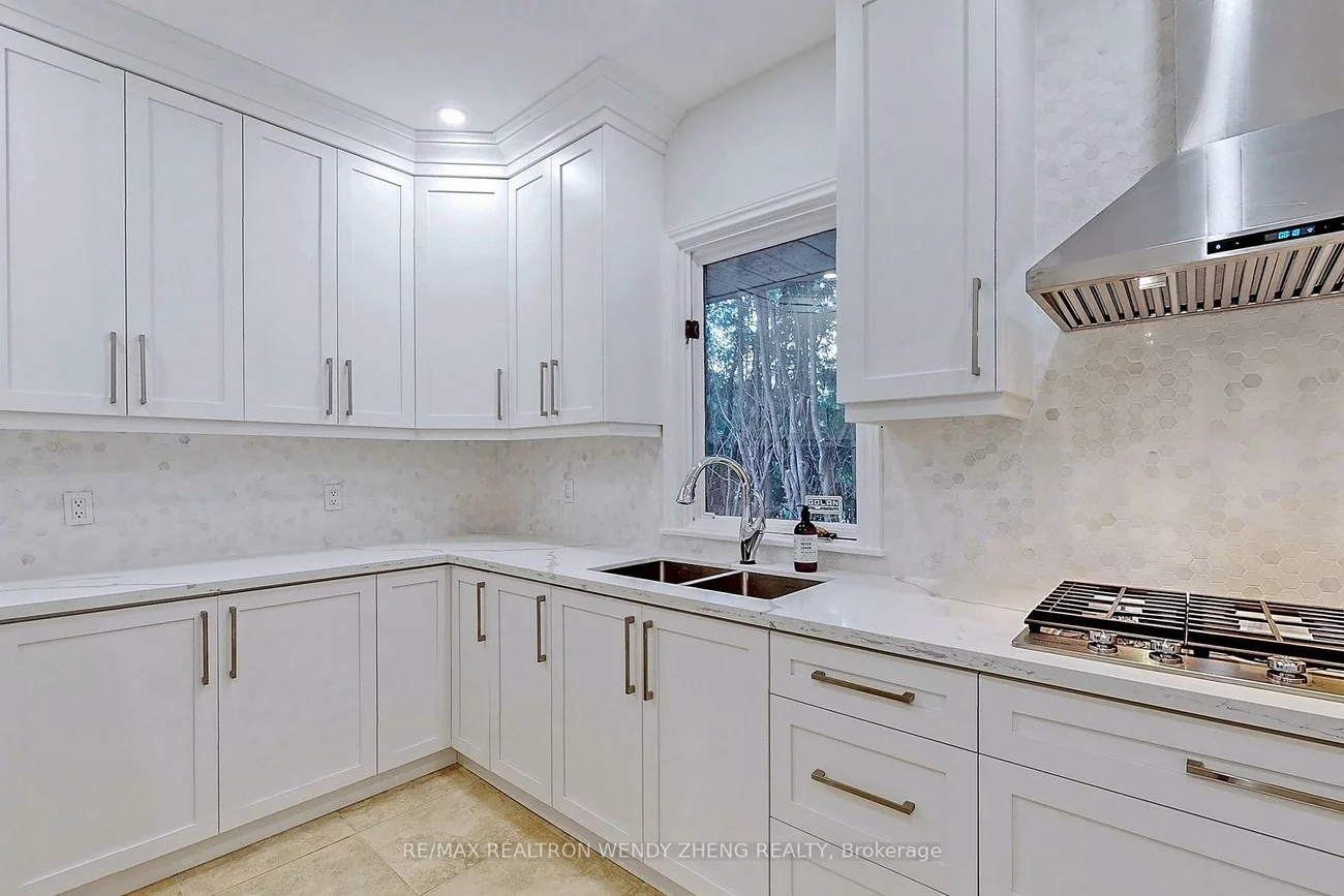 305, Woodland Acres, Maple, Vaughan