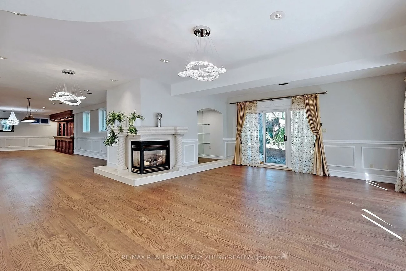 305, Woodland Acres, Maple, Vaughan