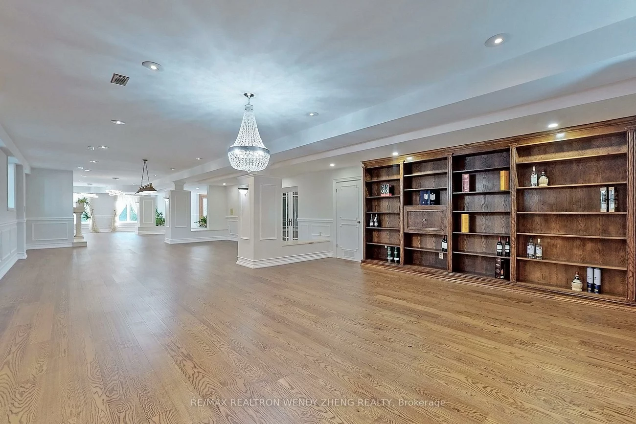 305, Woodland Acres, Maple, Vaughan