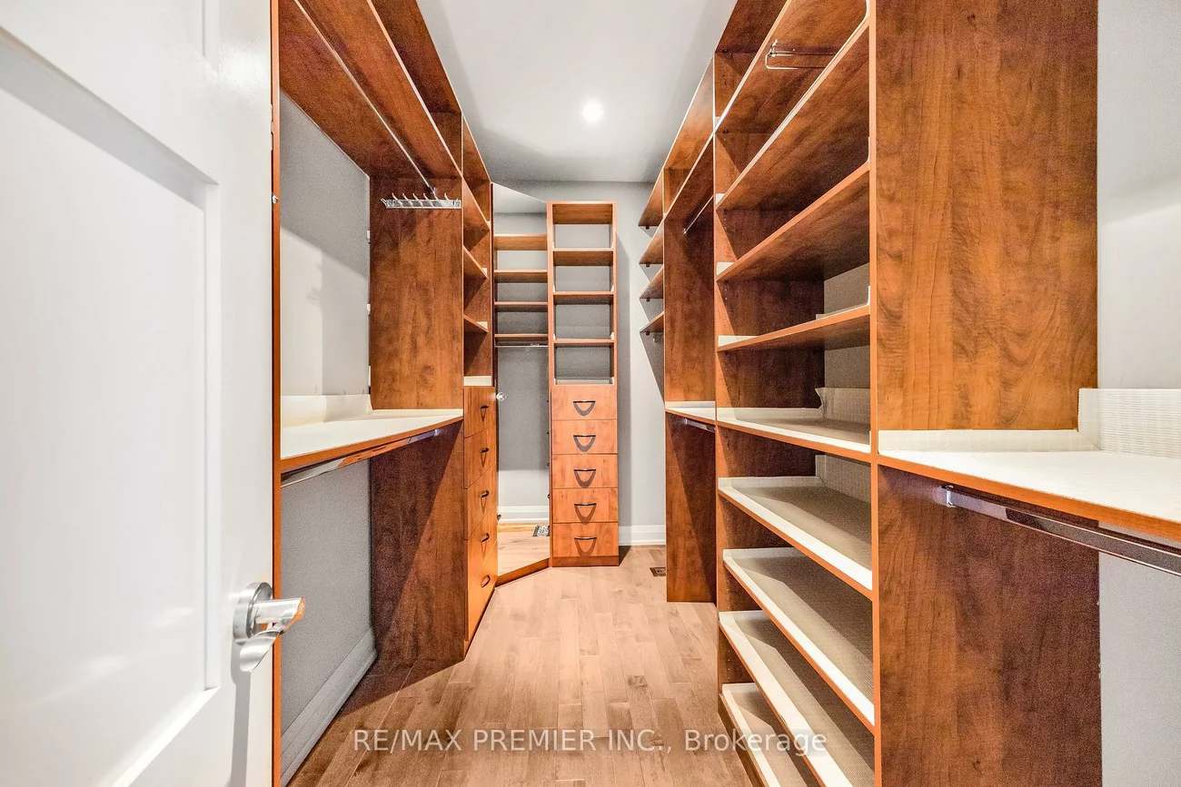 76, Orleans, Vellore Village, Vaughan