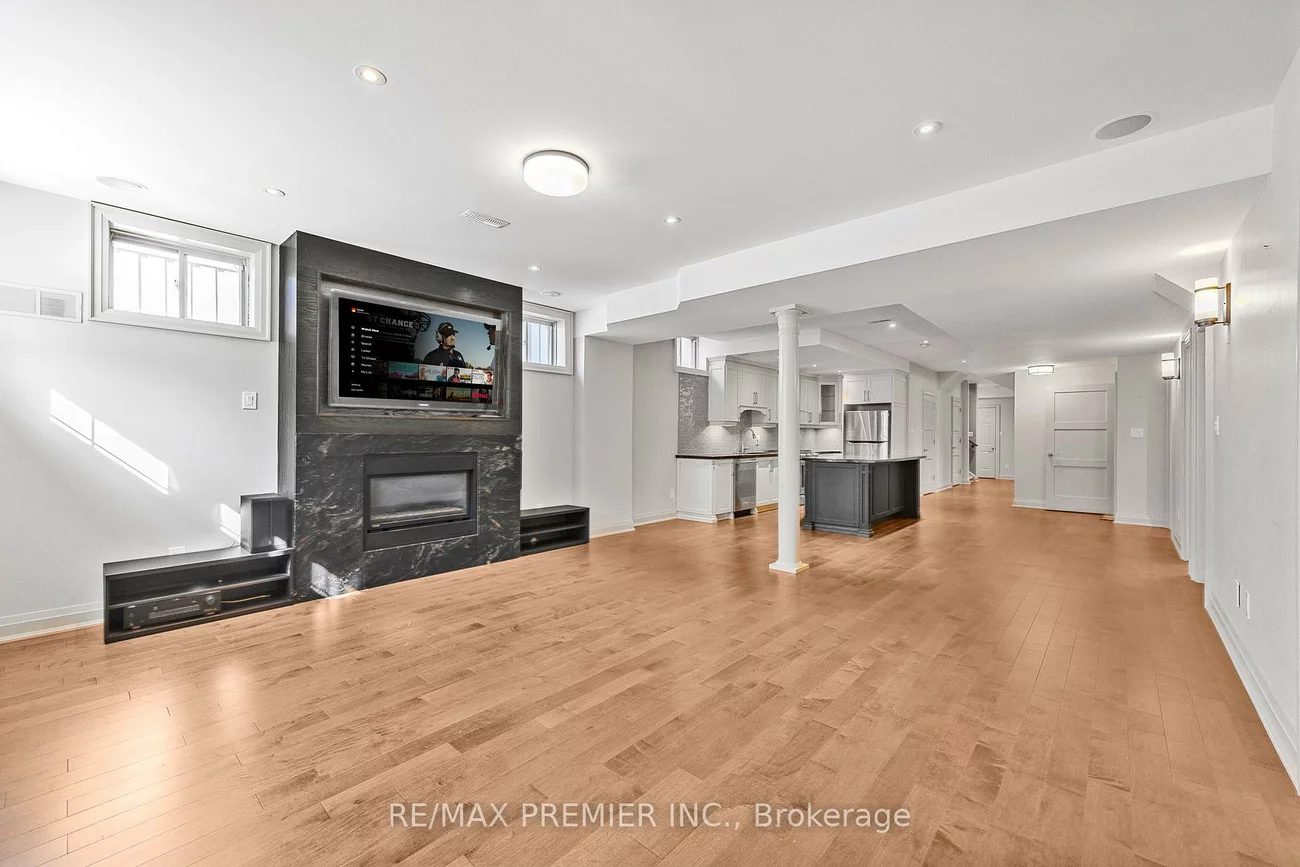 76, Orleans, Vellore Village, Vaughan