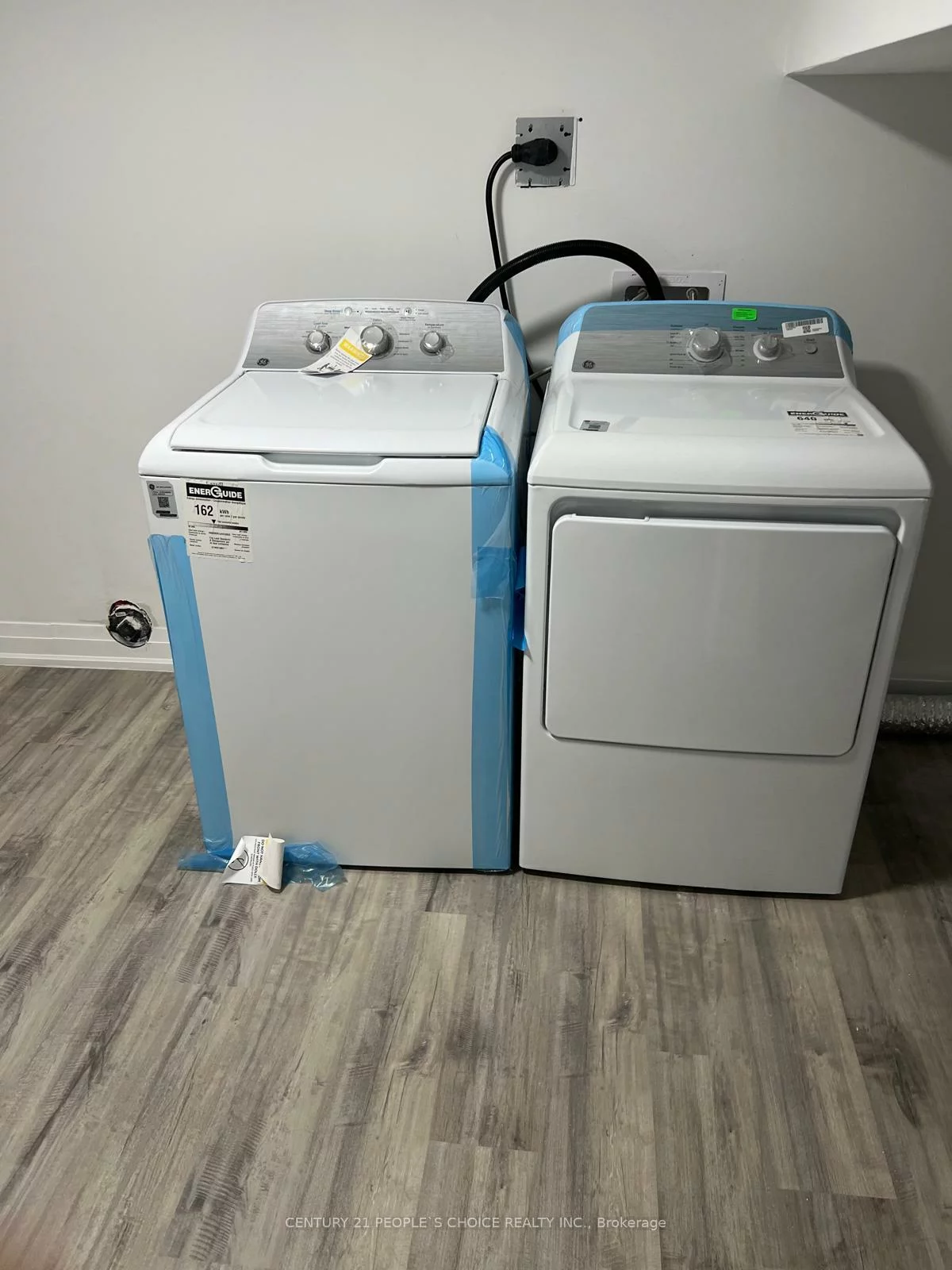 19, Antorisa, Vellore Village, Vaughan