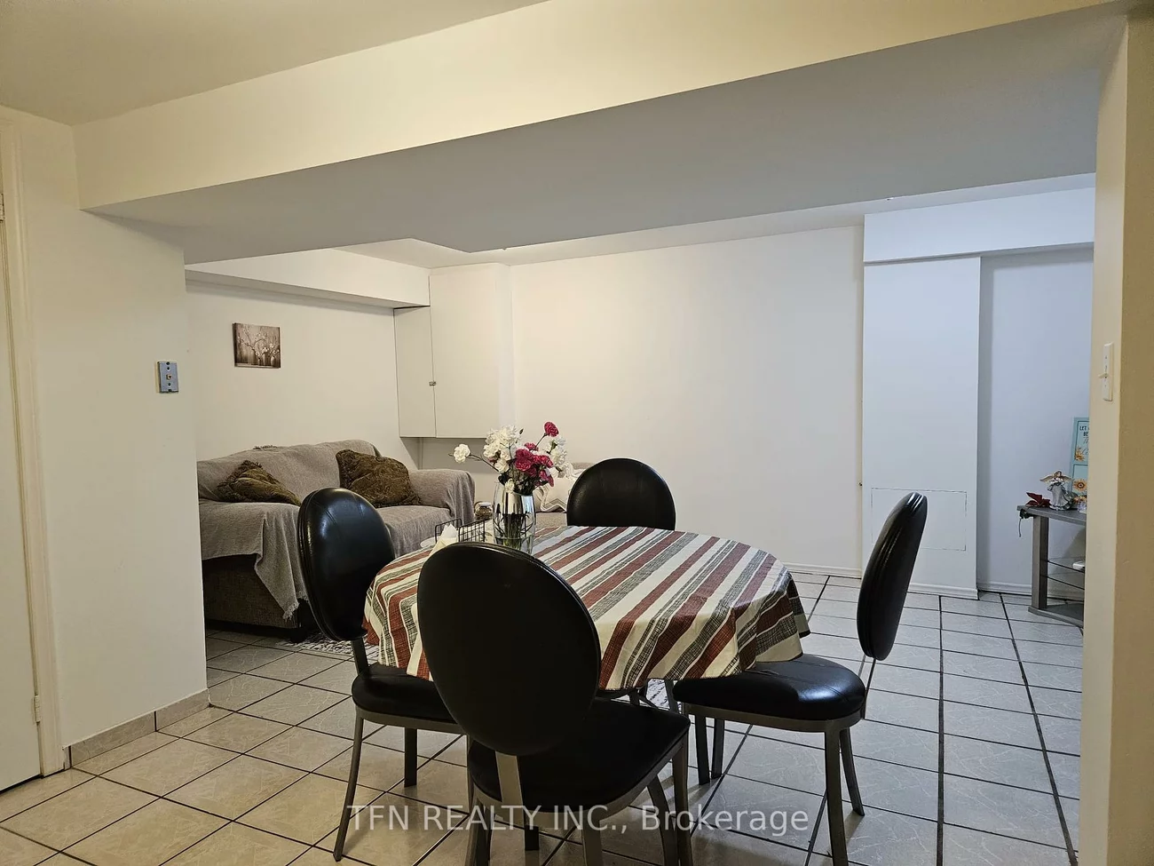 112, Trafalgar, Uplands, Vaughan