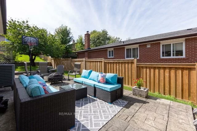 99, Willis, East Woodbridge, Vaughan