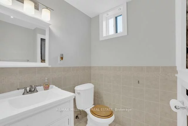 99, Willis, East Woodbridge, Vaughan