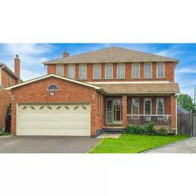 37, Cabinet, West Woodbridge, Vaughan