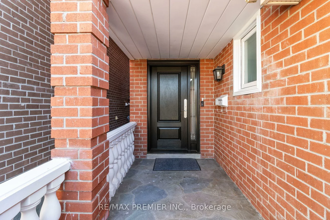 91, Misty Meadow, East Woodbridge, Vaughan