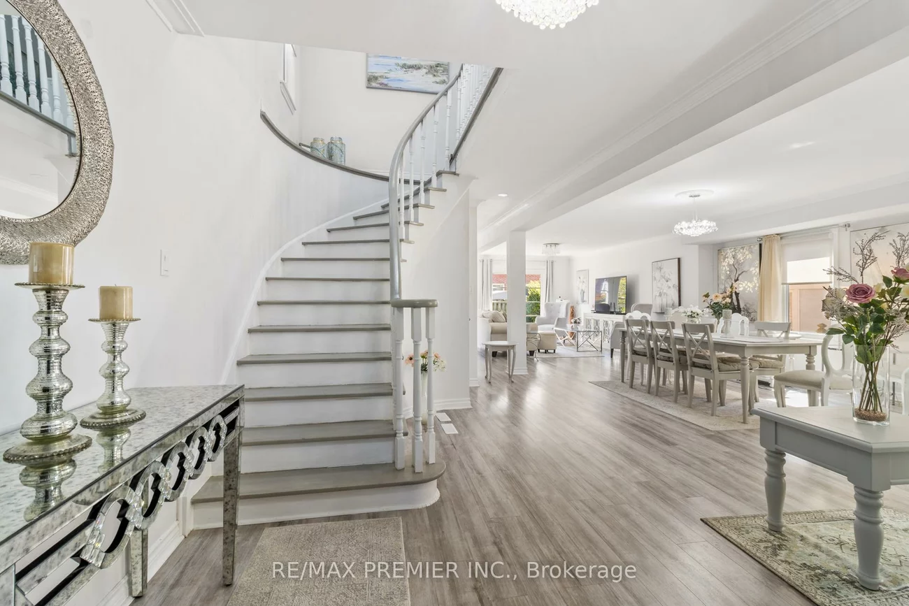 91, Misty Meadow, East Woodbridge, Vaughan