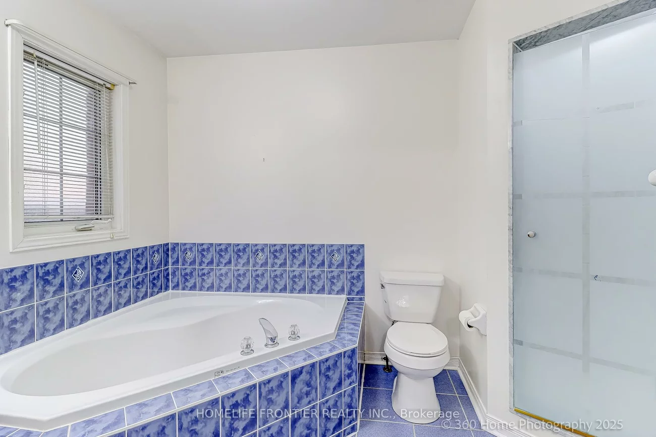 211, Kayla, Maple, Vaughan