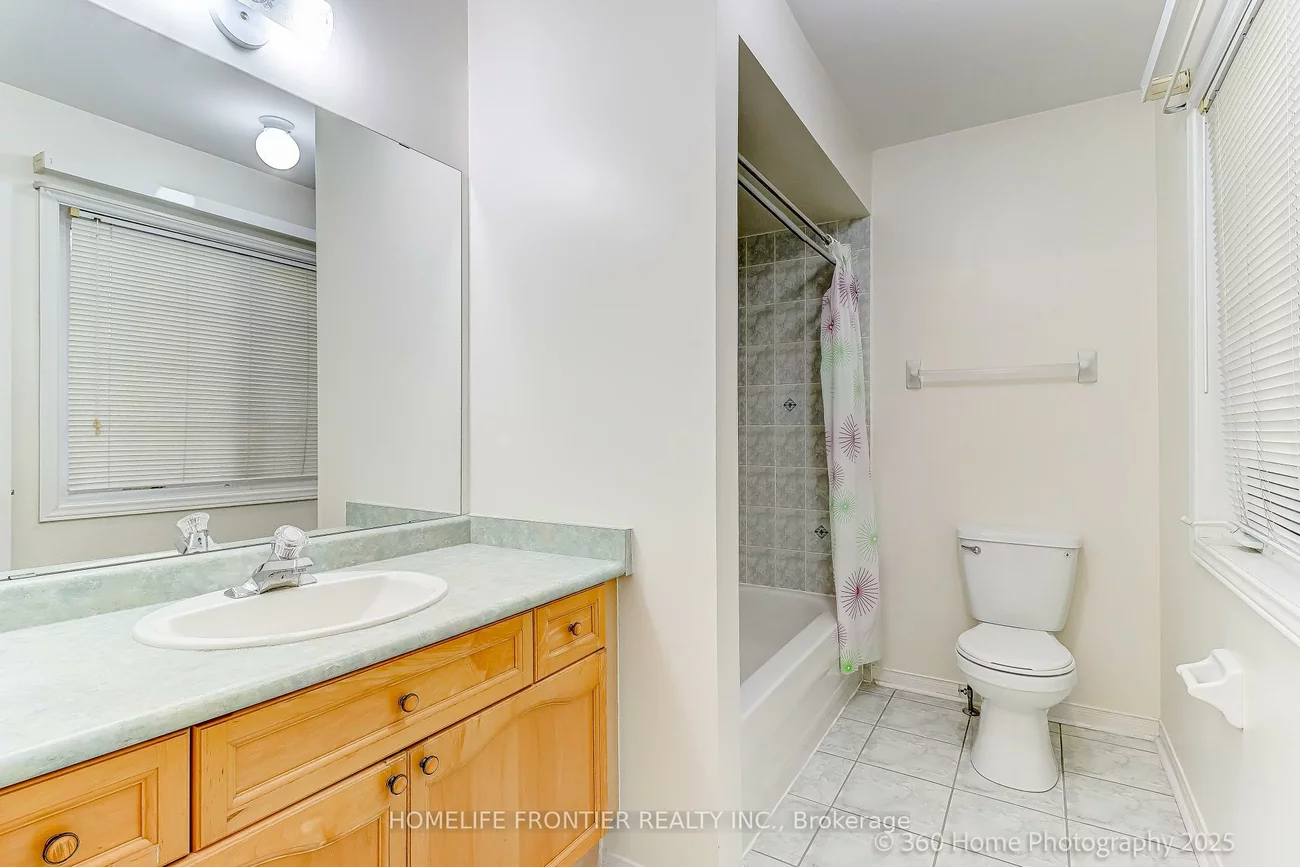 211, Kayla, Maple, Vaughan