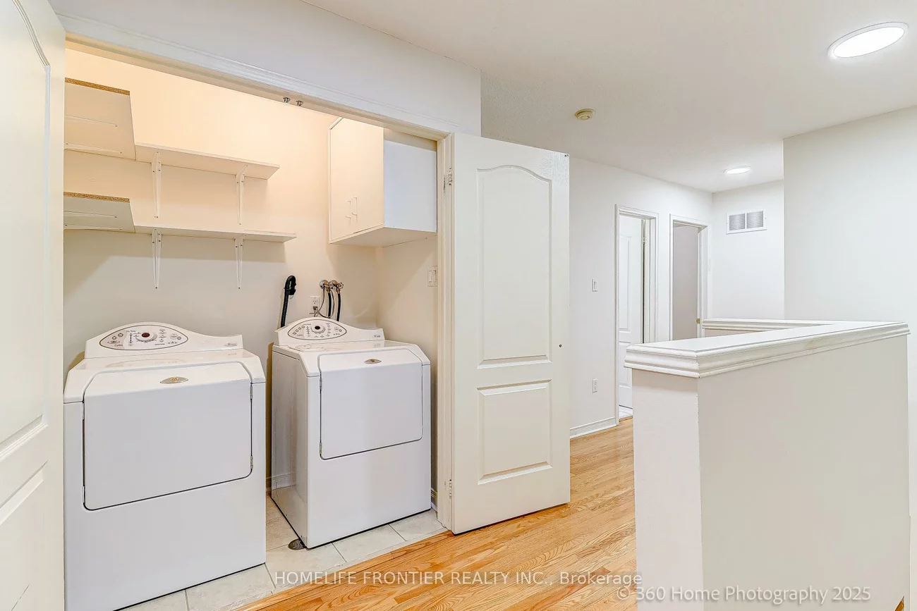 211, Kayla, Maple, Vaughan