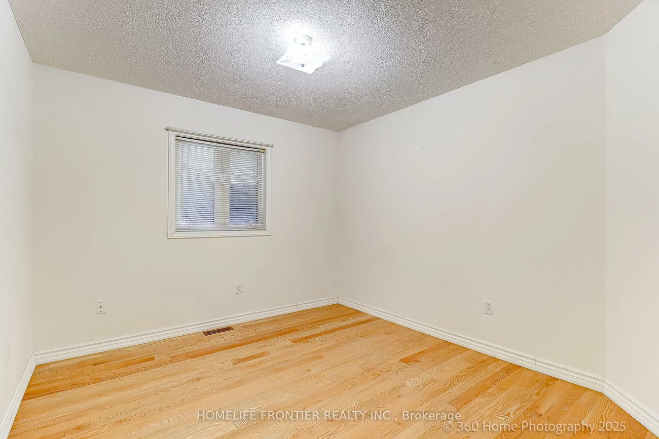 211, Kayla, Maple, Vaughan