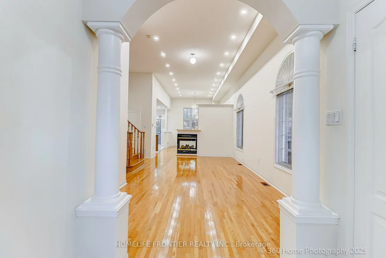 211, Kayla, Maple, Vaughan