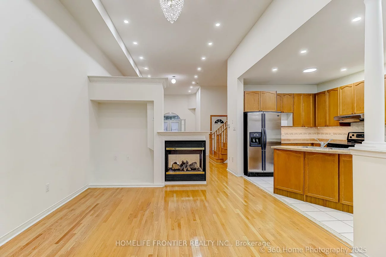 211, Kayla, Maple, Vaughan