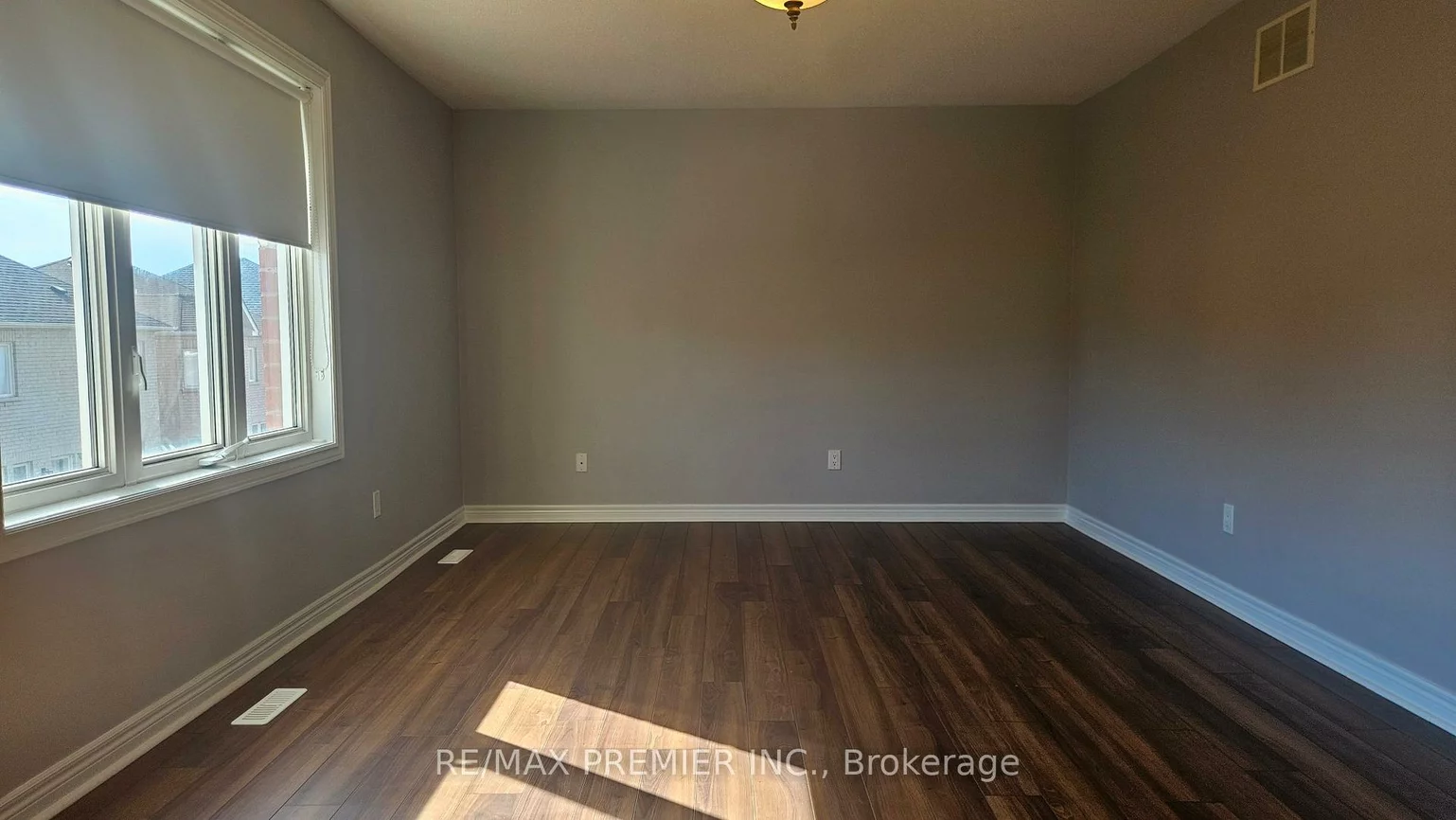 61, St Victor, Vellore Village, Vaughan