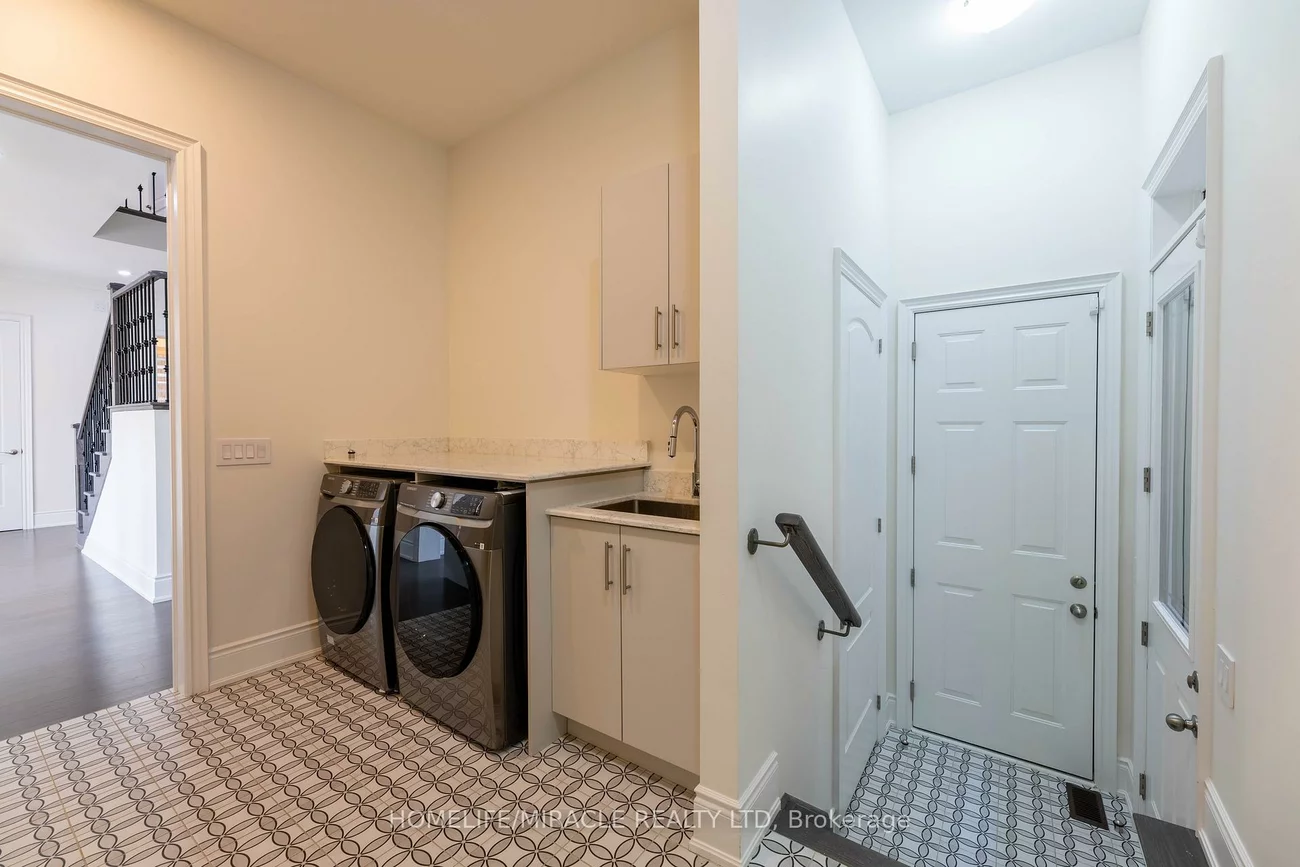 92, APPLEYARD, Kleinburg, Vaughan